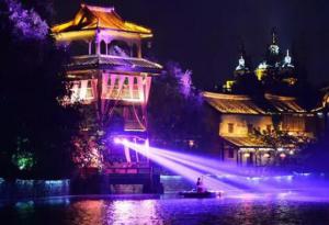 【重磅】今晚，國際光影藝術(shù)節(jié)點燈儀式在天鵝湖濕地公園舉行！