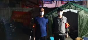 市文旅集團一線戰(zhàn)“疫”之：黨旗飄揚在門外，黨旗扎根在心里，53歲和35歲黨員成絕佳搭檔